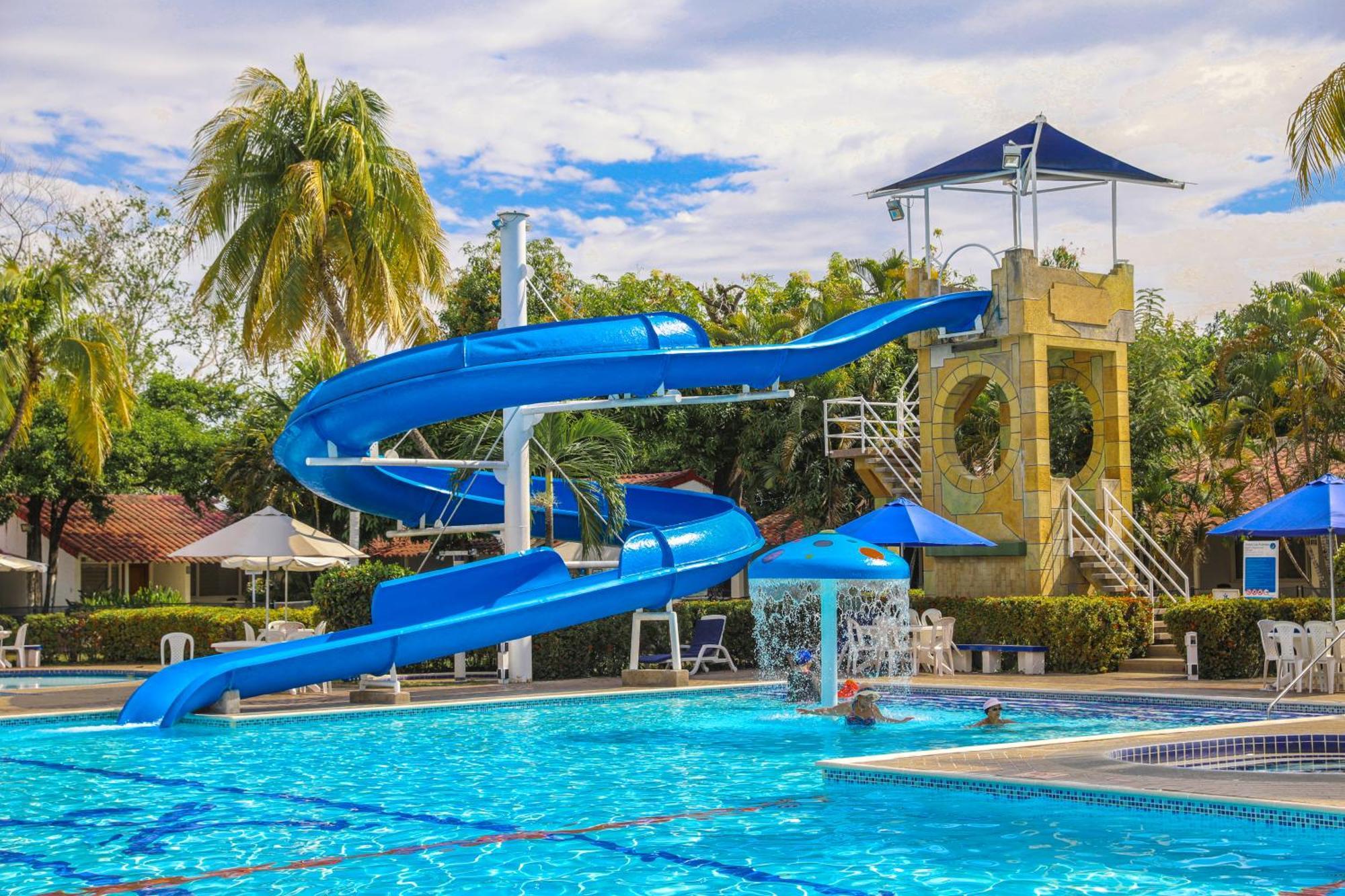 Hotel Los Puentes Comfacundi Girardot Exterior photo